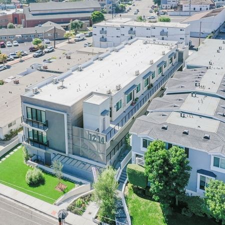 Multi-Family Residential | Manhattan Beach